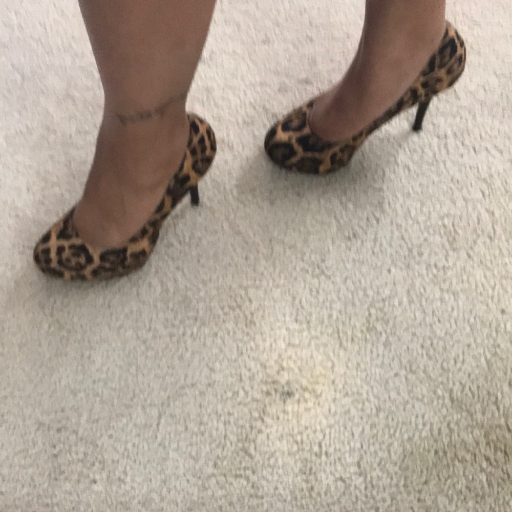Leopard Pumps